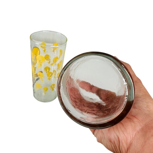 RARE 1995 Looney Tunes Taz Tasmanian Devil Tweety Warner Bros Glass Lot of 2 - Picture 10 of 16